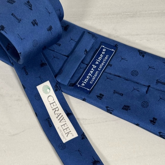 vineyard vines Blue Patterned Tie - Picture 2 of 2
